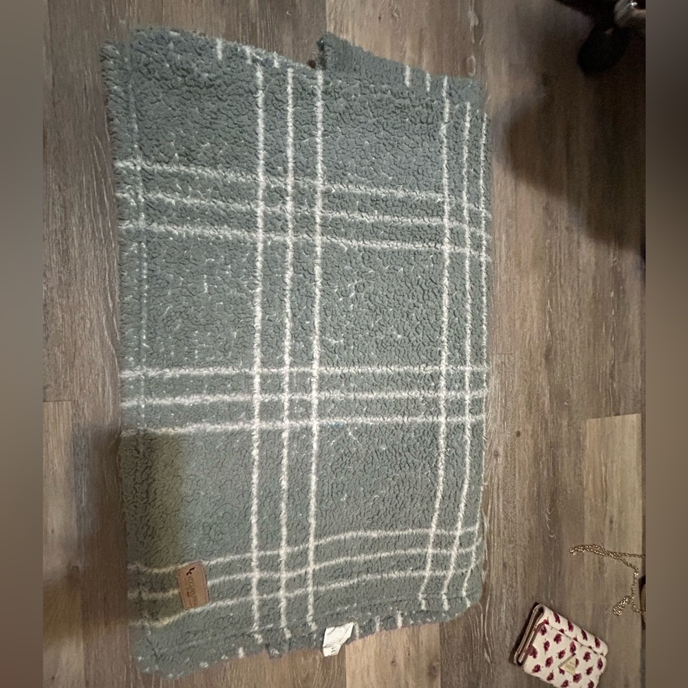 Koolaburra Plaid Sherpa Throw Blanket - Gray and White